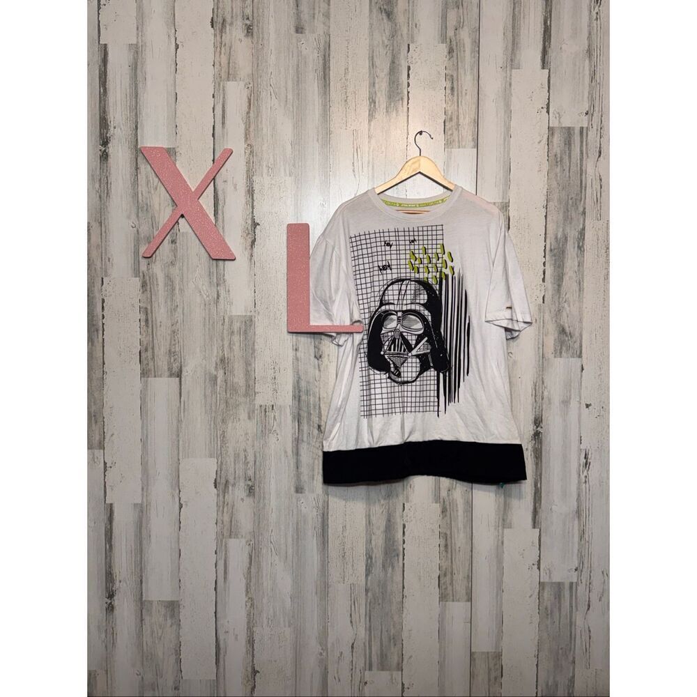 Star Wars Darth Vader Graphic Tee XL – White & Black Colorblock Hem, Men’s T-Shi